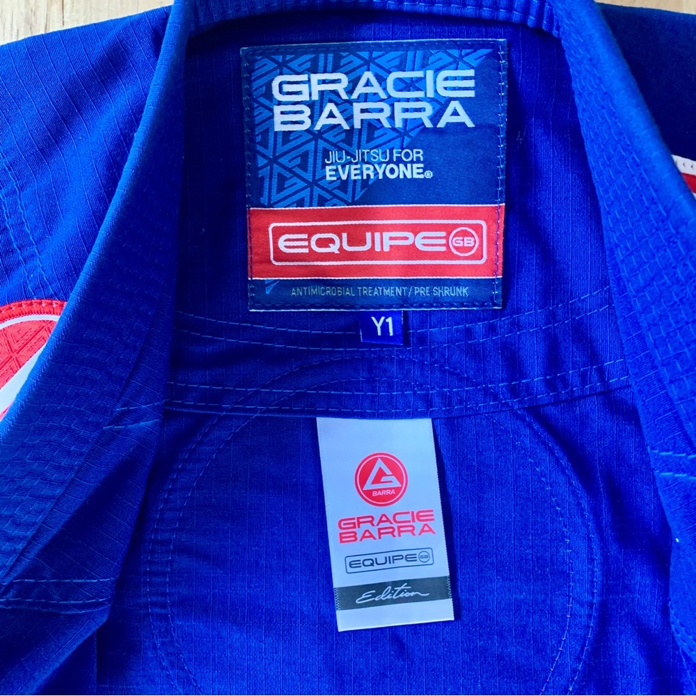 Gracie Barra - Kids Gi - Y1 - Equipe Edition - Kimono and Pants - Picture 3 of 9